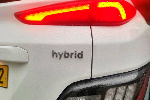 יונדאי קונה היברידית